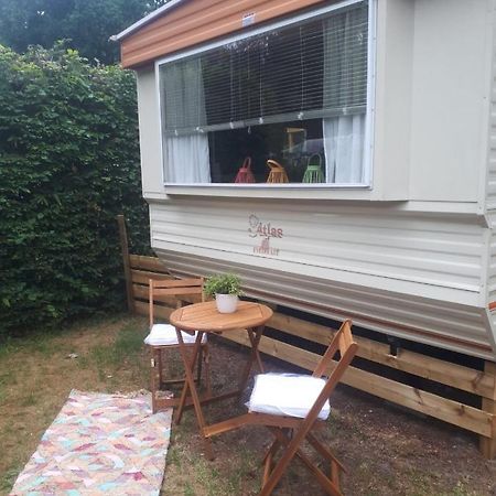 Caravan In Bosrijk Gebied Hotel Zuidlaren Luaran gambar