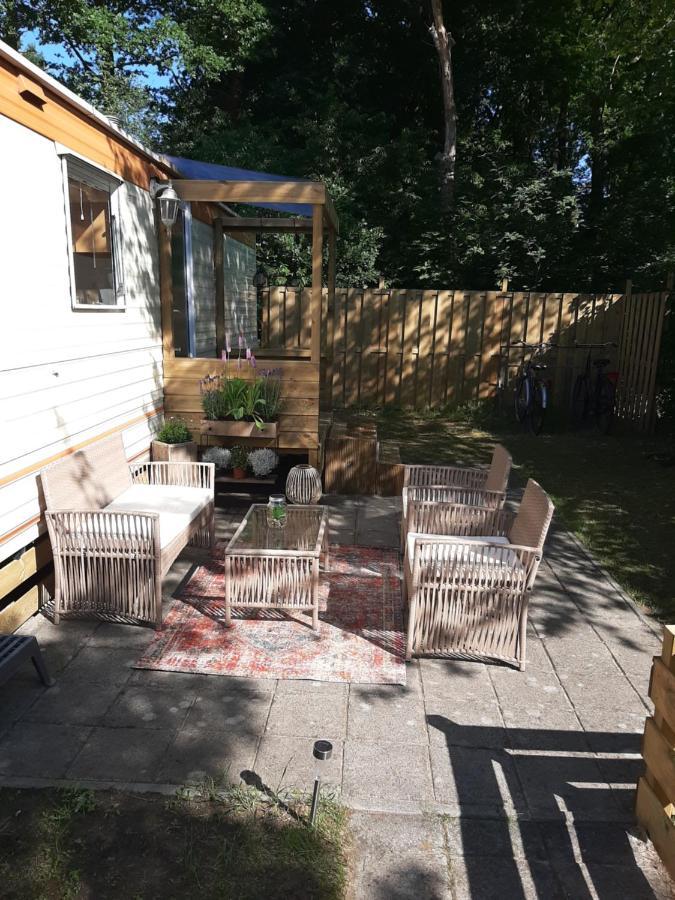 Caravan In Bosrijk Gebied Hotel Zuidlaren Luaran gambar
