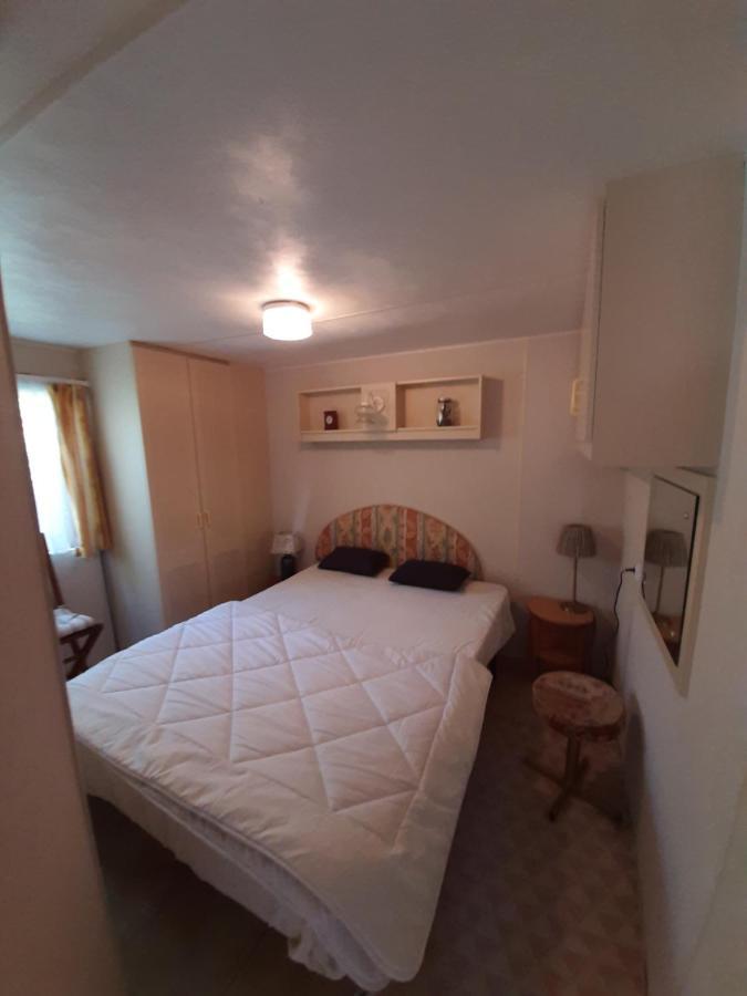 Caravan In Bosrijk Gebied Hotel Zuidlaren Luaran gambar